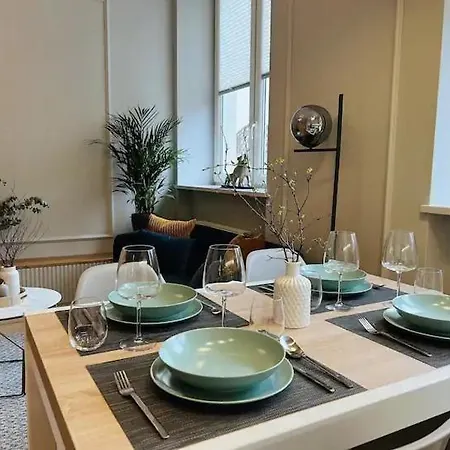 Apartament Wisniowy Dziedziniec Self Check-in * Poznan