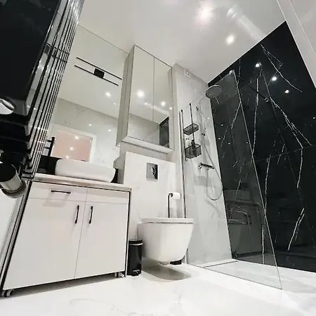 Apartament Wisniowy Dziedziniec Self Check-in Daire *