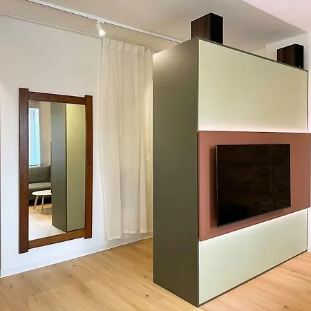 Apartament Wisniowy Dziedziniec Self Check-in Daire Poznan
