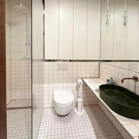 Apartament Wisniowy Dziedziniec Self Check-in