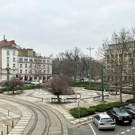 Apartament Wisniowy Dziedziniec Self Check-in * Poznan